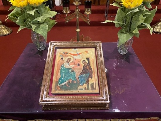 The Festal Icon at center of the church